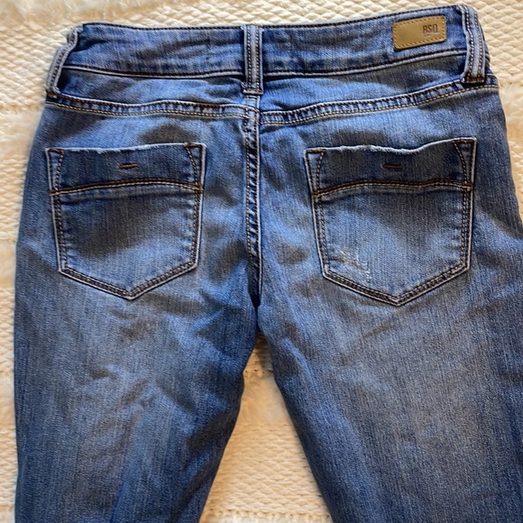 RSQ distressed jeans women’s - Picture 9 of 16